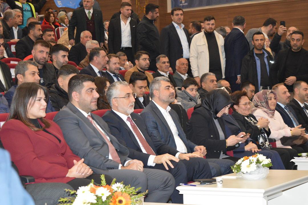 BAKAN-ISIKHAN-1-YILDA-800-BINDEN-FAZLA-_533643_158043