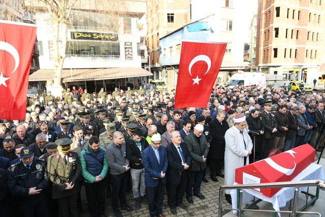 Kalp krizinden ölen uzman çavuş toprağa verildi