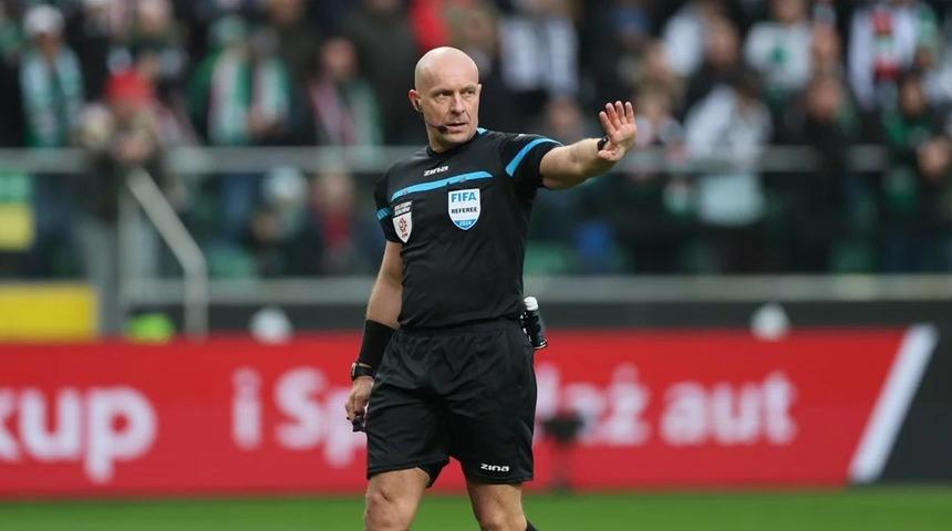 Şampiyonluğu yakından ilgilendiren Galatasaray Fenerbahçe maçını yönetmeye dünyanın en iyi hakemi talip oldu!
