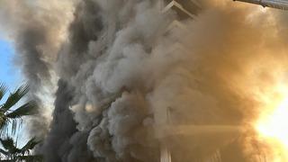 SON DAKİKA: Antalya'daki yangından iyi haber geldi! Mahsur kalan işçiler kurtarıldı, işte yangının nedeni...