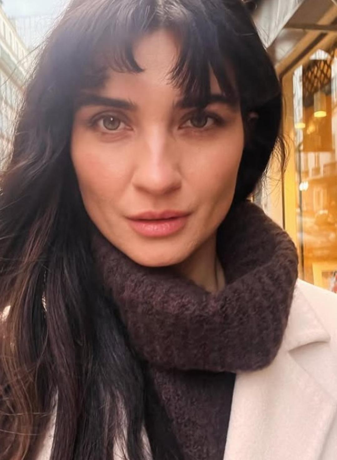 Tuba Büyüküstün Paris Moda Haftası na damga vurdu! Bakan bir daha baktı 3