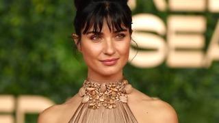 Tuba Büyüküstün Paris Moda Haftası'na damga vurdu! Bakan bir daha baktı