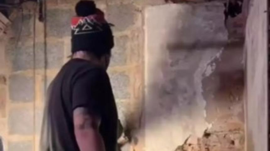 Yıllardır orada yaşamasına rağmen haberi bile yoktu! Evinin bodrumunda keşfetti: "Bağlantısı olduğunu bilmiyordum"