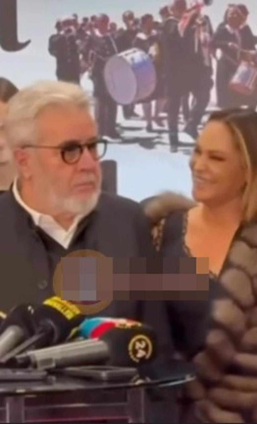 Hülya Avşar yine rahat durmadı! Uğur Yücel neye uğradığını şaşırdı! Dudağındaki piercingiyle galaya damga vurdu  3