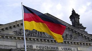 Almanya'da yoksulluk ve toplumsal dışlanma riski artıyor: Milyonlarca kişi etkilenecek!