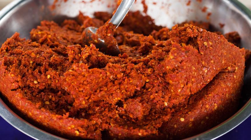 Kırmızı biber salçasının faydaları nelerdir? Kırmızı biber salçası neye iyi gelir?