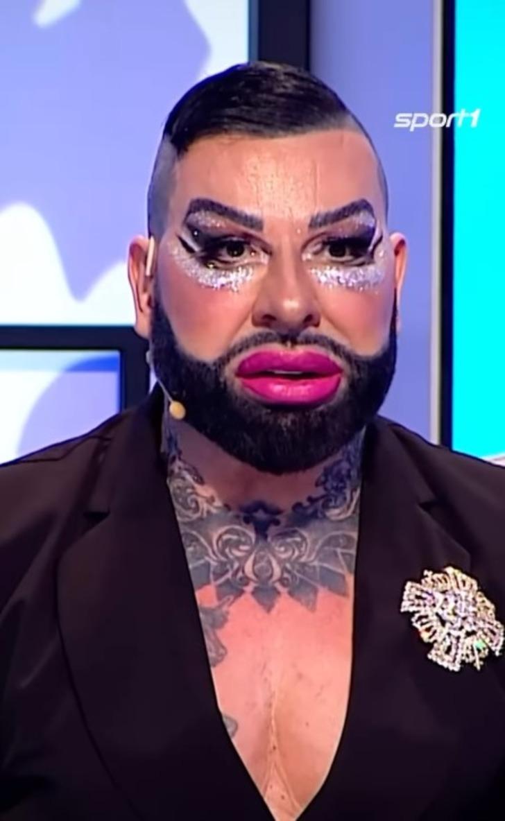 Almanya'nın 'şatafatlı prensi' olarak anılıyor! Sevilen yarışmanın jürisi  Harald Glööckler tarzıyla sosyal medyanın gündemine yerleşti G2