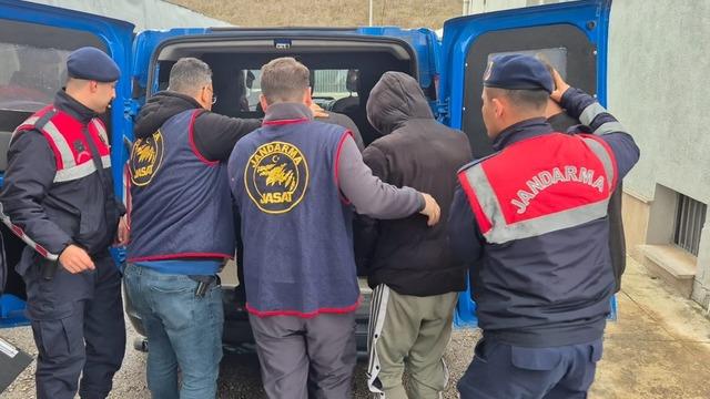 Ordu'da kablo hırsızlığı iddiasıyla 3 şüpheli tutuklandı
