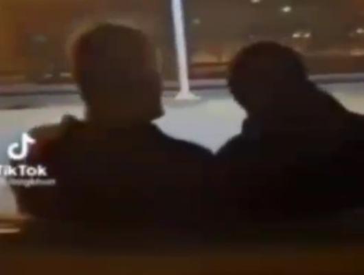 Parkta sevgilisiyle eşine yakalandı! Çareyi koşarak kaçmakta buldu