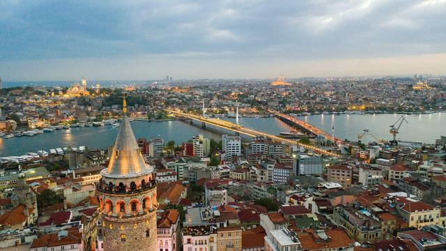 Cumhuriyet tarihinde rekor artış! Turizm gelirleri 13 milyar 788 milyon 36 bin dolara yükseldi