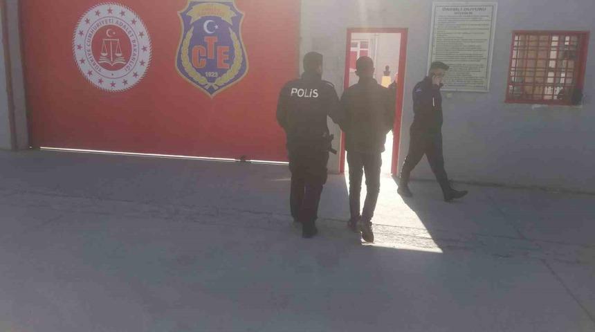 Arsuz’da bıçakla yaralama olayının şüphelisi tutuklandı