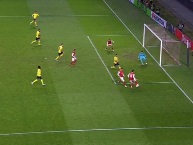 Tüm ülke o pozisyonu konuşuyor! İşte F.Bahçe'ye turu getiren ofsayt