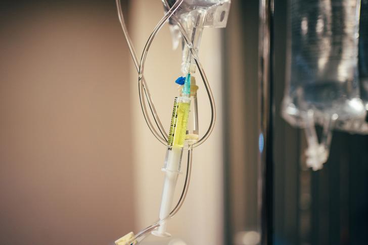 'Sarı serum' bir kez daha can aldı! Şifa bulmak için taktırıp adeta zehirleniyorlar... Uzmanlar uyarıyor ancak kimse dinlemiyor G4