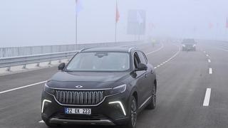 Bakan Uraloğlu Yunanistan'a kolay ulaşım adına açılan yeni yolu TOGG ile test etti