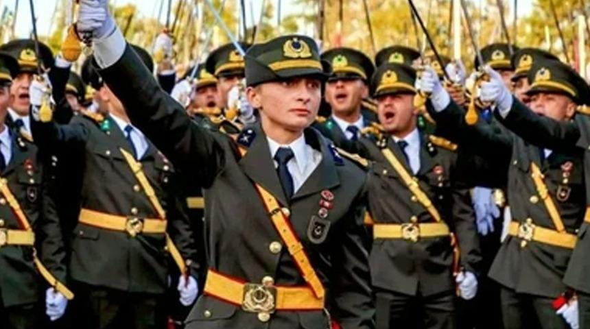 İhraç edilen teğmenlerden ilk açıklama geldi! "Beklediğimiz şeydi, Vatan sağ olsun" 