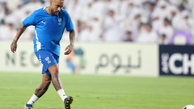 Santos, Neymar'ı kadrosuna kattığını resmen açıkladı!