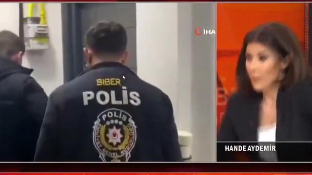 Canlı yayında korkutan kaza: Sunucu Hande Aydemir bir anda kendini yerde buldu! 