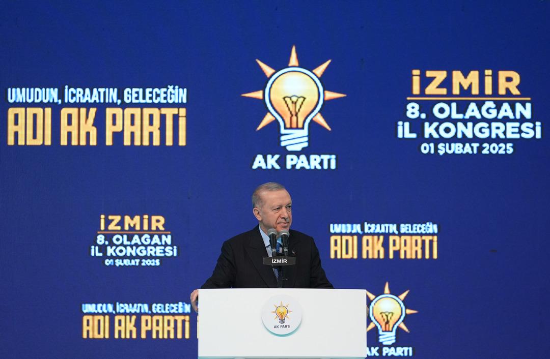 AA-20250201-36926951-36926949-AK_PARTI_IZMIR_8_OLAGAN_IL_KONGRESI