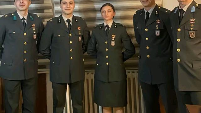 İhraç edilen teğmenlerden birinin babası: Onu okutmak için tarlamı sattım, traktörümü sattım...