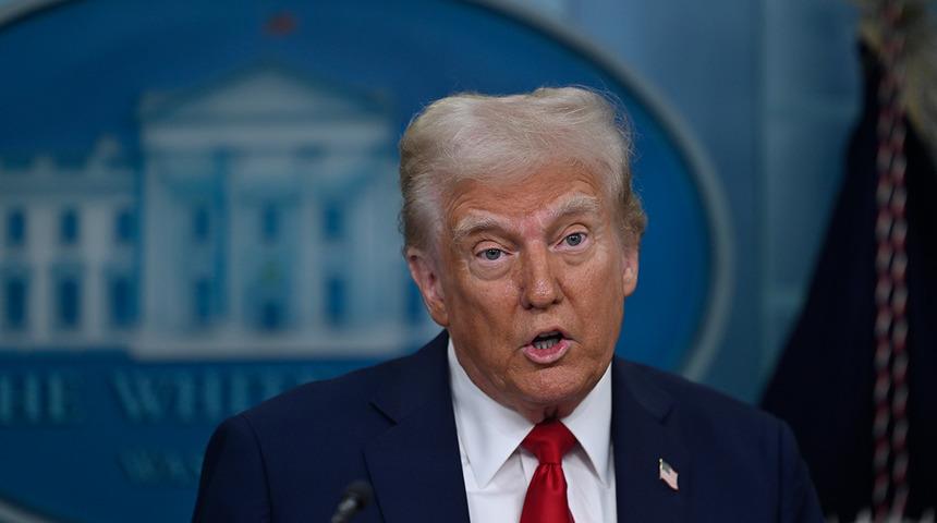 Trump dediğini yaptı! Yeni savaşın adı: Ticaret... Kritik 'vergi' kararnamesini imzaladı