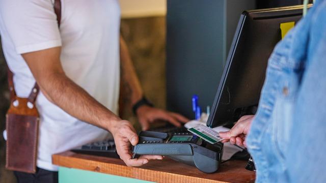 Süresi de ücreti de belli! İşletmelerde çok konuşulan uygulama için Bakanlık harekete geçti