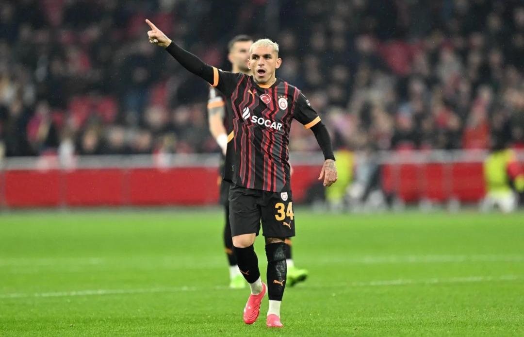 Galatasaray da Lucas Torreira dan veda eder gibi açıklama! Taraftarı üzecek sözler 1