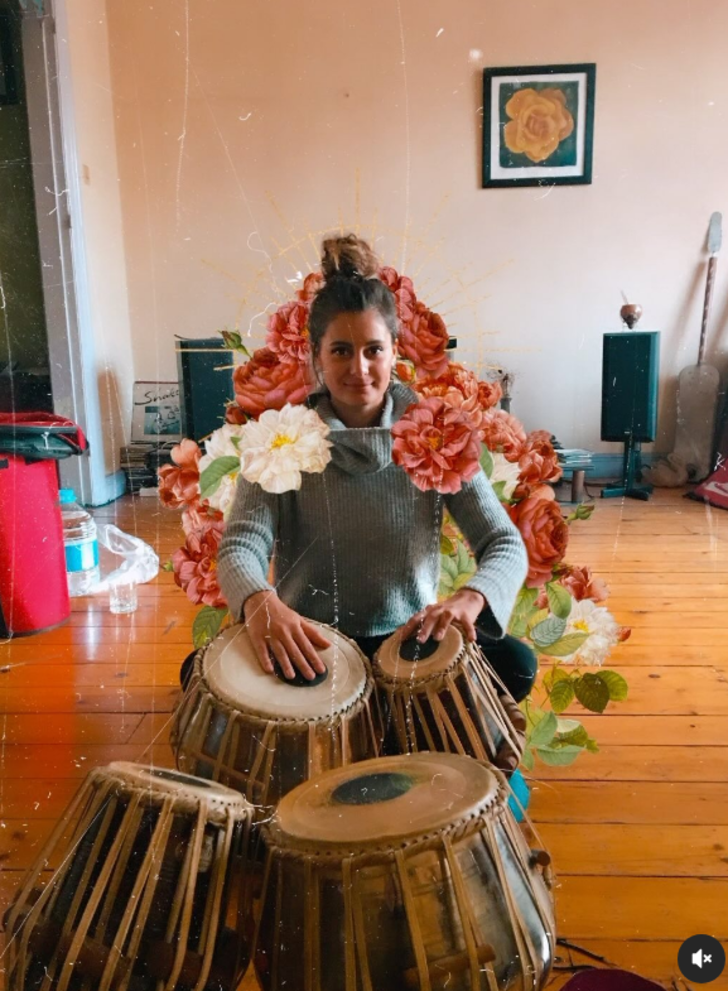 Atiye "Küçük bir ev diyemem" deyince merak edildi! İşte doğanın içindeki müstakil evi... G4