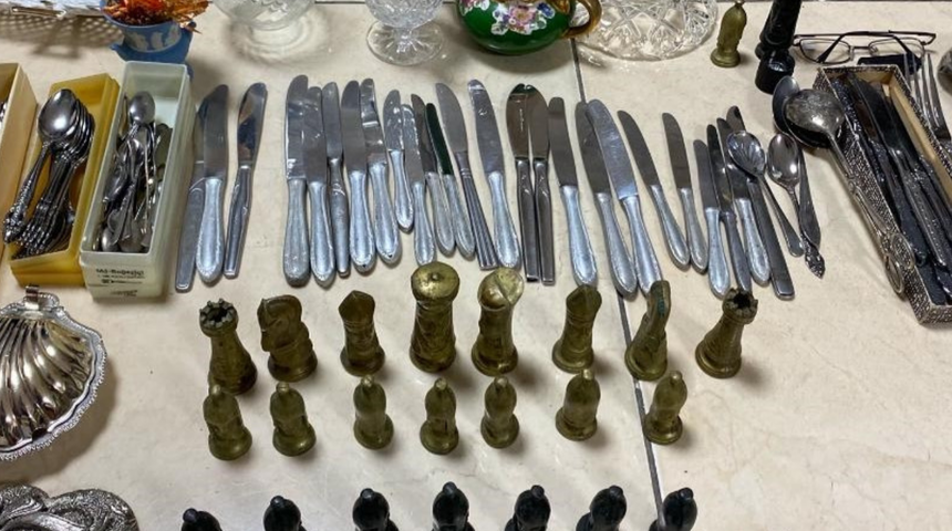  Değeri 1 milyon liranın üzerinde antika eşya çaldılar! 4 şüpheli yakalandı