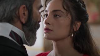 Herkes şokta! Şakir Paşa Ailesi'nde gelin kayınpederiyle öpüştü! Ortalığı yıkan sahneye yorum yağdı: 'Kusasım geldi'