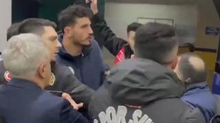 Mert Hakan Yandaş maç sonu eski takım arkadaşıyla tartıştı! 'Sen adam mısın?'