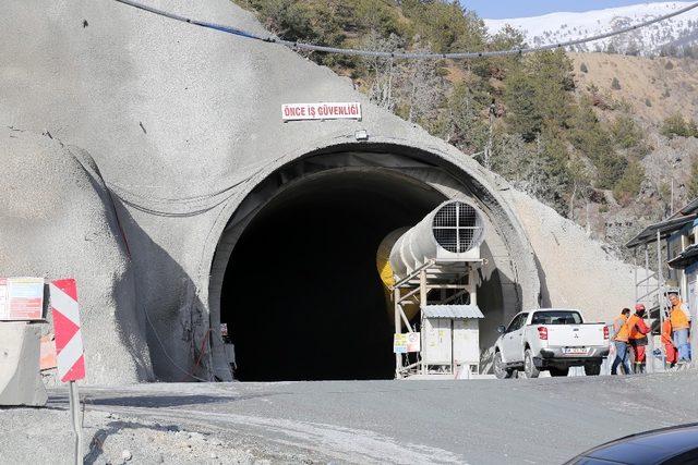 Yeni Zigana Tüneli inşaatında yüzde 41 seviyesine ulaşıldı