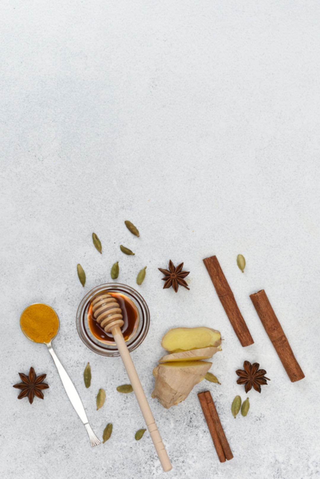 Evdeki malzemeler yetiyor: Sivilcelerin kökünü kurutacak maske önerileri! 1