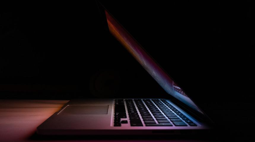 Bütün sitelerde karanlık mod nasıl açılır? Tüm siteleri karanlık mod yapma