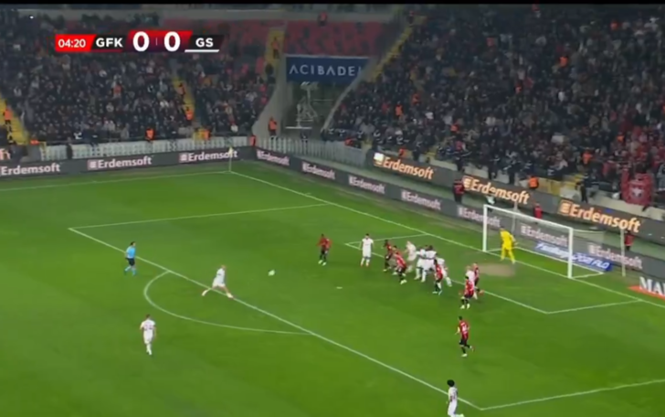 Ahmed Kutucu, Galatasaray kariyerine füzeyle başladı! Ceza sahası dışından topa öyle bir vurdu ki... G2