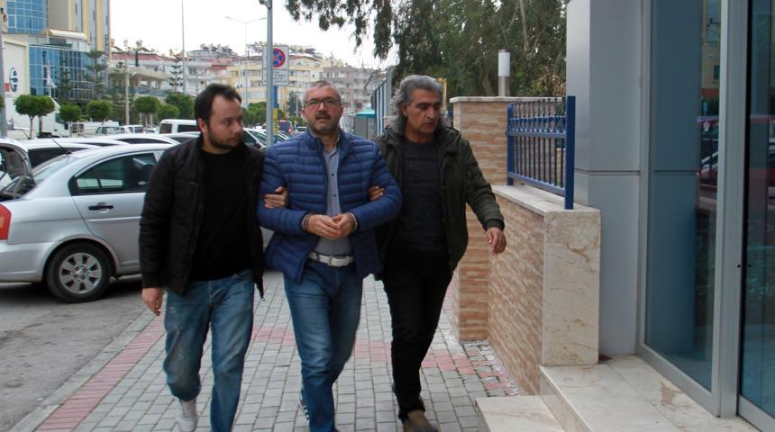 Hillary Clinton'a para aktaran eski başkan gözaltında!