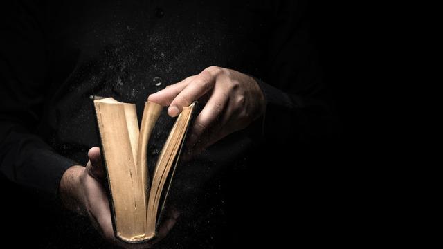 İncil hangi dilde i̇ndirilmiştir? İncil'in orijinal dili nedir?