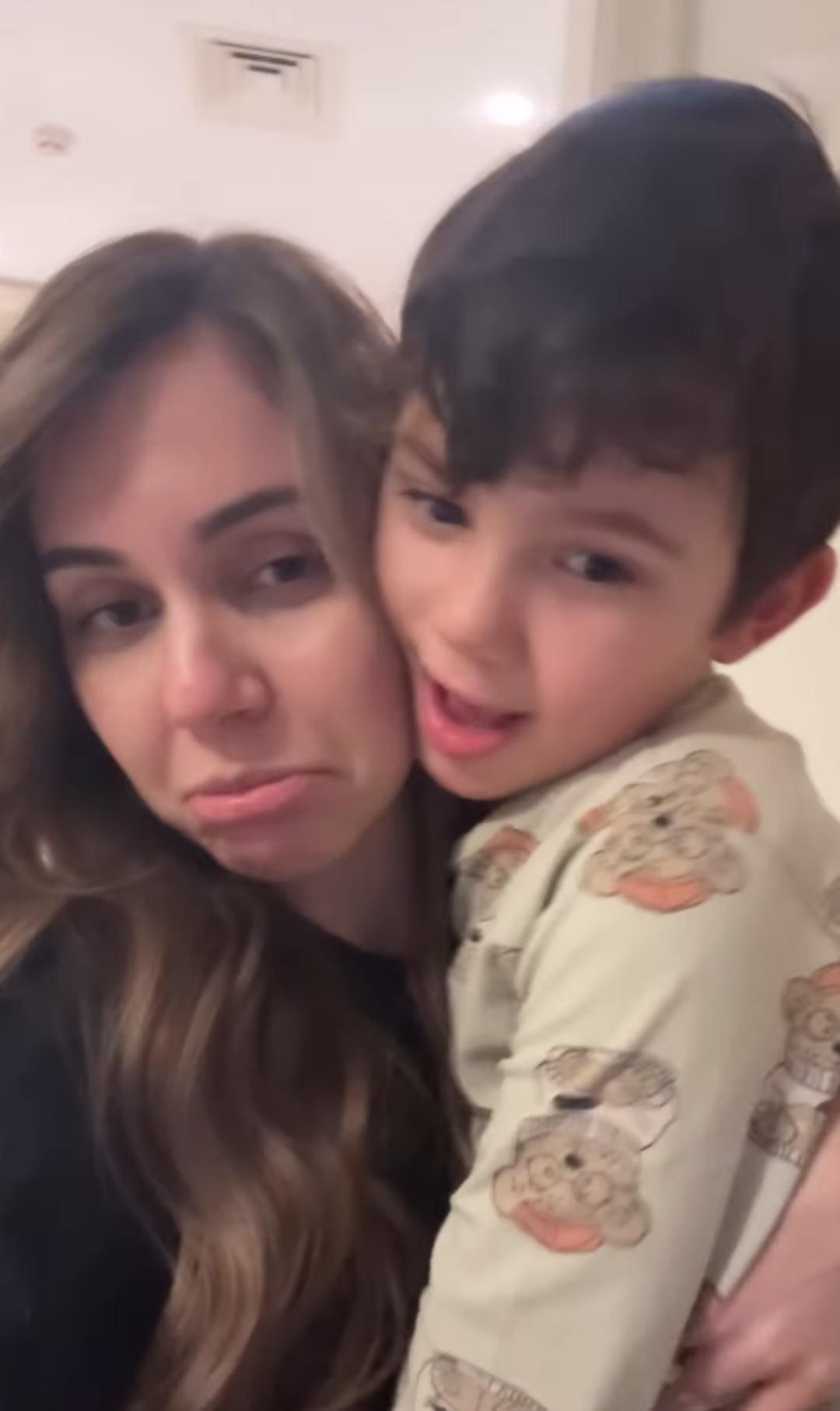 Berfu Yenenler saç rengini değiştirdi! Küçük oğlu açık açık söyledi: "Birazcık beğenmedim" 2