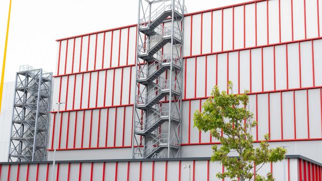 Yangın merdiveni nasıl olmalı? Yangın merdiveni ölçüleri nelerdir? Yangın merdiveni yönetmenliği ve zorunluluğu