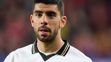 Milli takımın yıldızı Süper Lig devine transfer oluyor! Kısa sürede ikna edildi, Valencia ile görüşmelerde sona gelindi