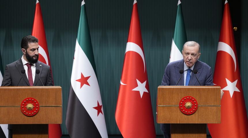 Cumhurbaşkanı Erdoğan ile Suriye Cumhurbaşkanı Şara görüştü! "Her konuda tam bir fikir birliğine vardık"