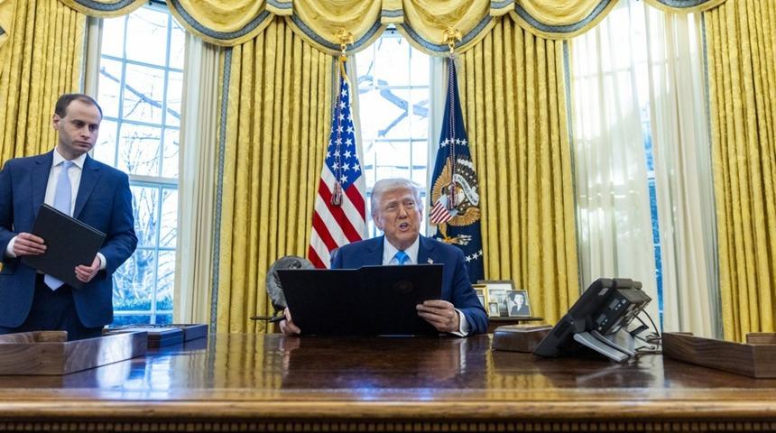 ABD Başkanı Trump "İran'a maksimum baskı" kararnamesini imzaladı! "Eğer bunu yaparlarsa yok olurlar"