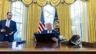 ABD Başkanı Trump İran'a maksimum baskı kararnamesini imzaladı! Eğer bunu yaparlarsa yok olurlar