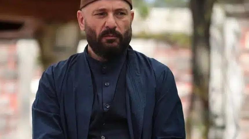 Kızıl Goncalar'ın Vahid'i Tolga Tekin o diziyle anlaştı! Çağatay Ulusoy ve Demet Özdemir başrolde...