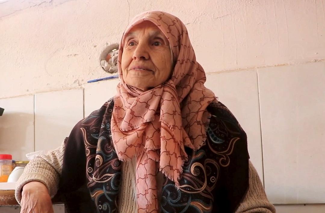 'Bu iş bana ticareti &ouml;ğretti' 84 yaşında, 9 yıldır işletiyor! Eşi &ouml;ld&uuml;kten sonra boşluğa d&uuml;ş&uuml;nce başladı