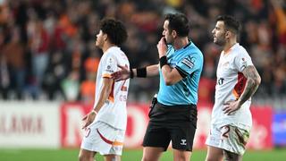 Galatasaray'da 4 isim gördüğü kartla cezalı duruma düşmüştü! TFF'den gelen haber sonrası yönetim çıldırdı... 'Bilerek kart görme' sebebiyle PFDK'ya!