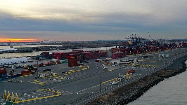 ABD’nin yeni gümrük tarifeleri: Ticaret savaşlarında yeni perde... Kanada, Meksika ve Çin'i nasıl etkiler?