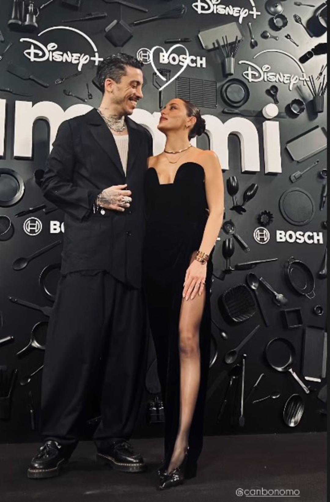 Öykü Karayel Umami filminin galasına damga vurdu! Derin yırtmacıyla mest etti 3