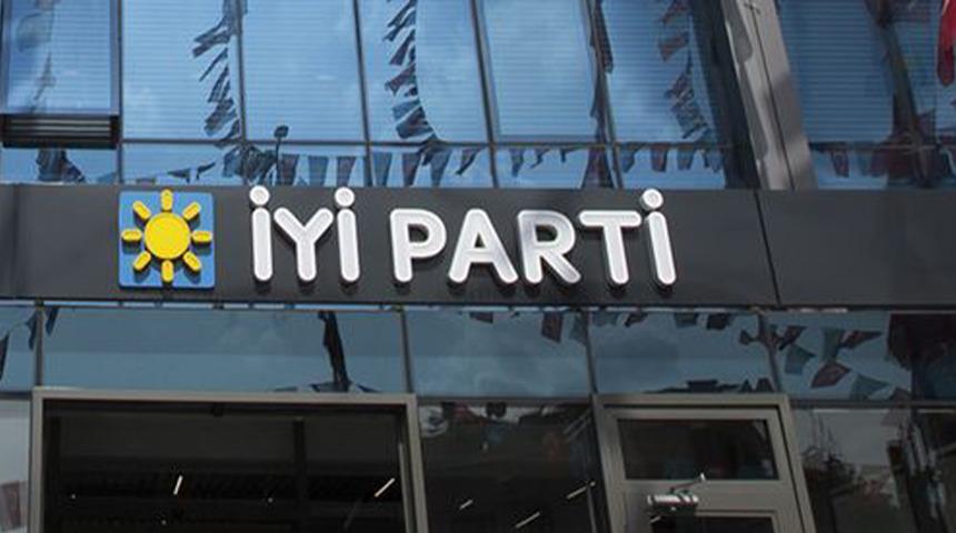 İyi Parti'de istifa üstüne istifa! Sosyal medya hesabından duyurdu: "Yoluma bağımsız olarak devam edeceğim"