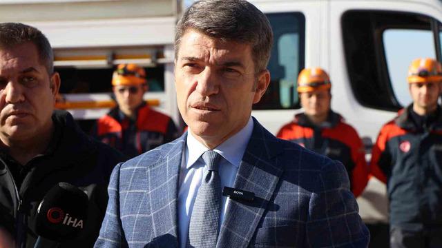 Vali Önder Bakan’dan: “Bu millet asrın felaketinde insanlığa örnek olmuştur” 