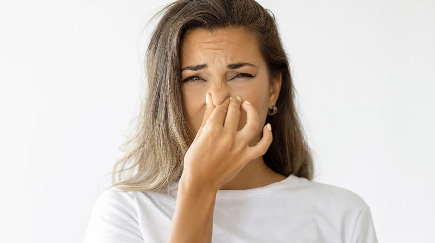 Lavabodaki k&ouml;t&uuml; koku nasıl giderilir? Lavabodaki k&ouml;t&uuml; koku nasıl ge&ccedil;er? En faydalı lavabodan gelen k&ouml;t&uuml; kokudan kurtulma y&ouml;ntemleri